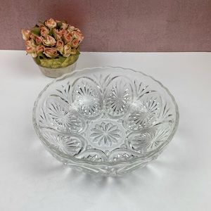 Crystal Glass Round Detailed Floral Starburst Serving Bowl Dish